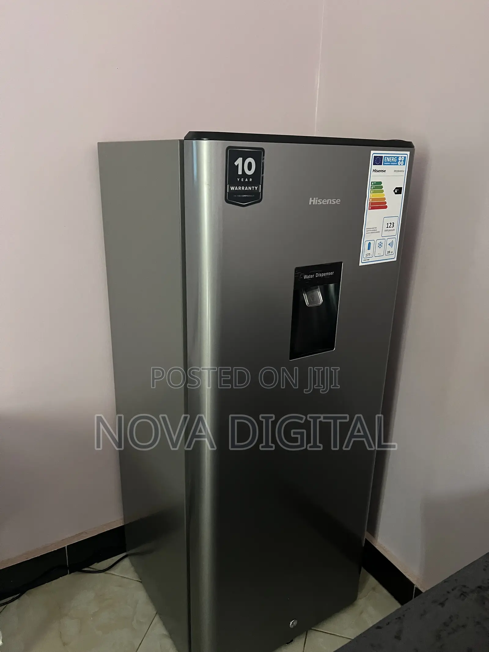 Hisense 229 Refrigerator