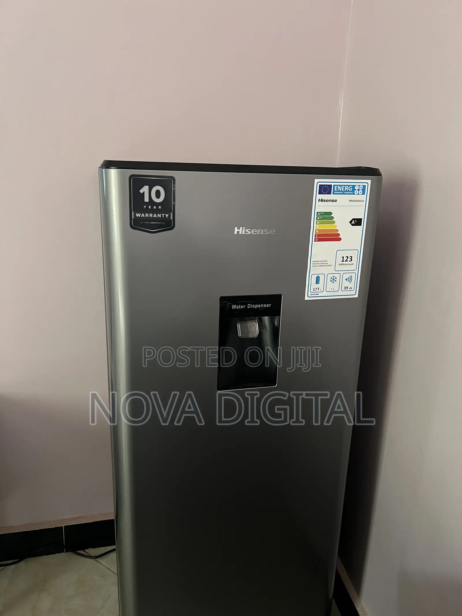 Hisense 229 Refrigerator