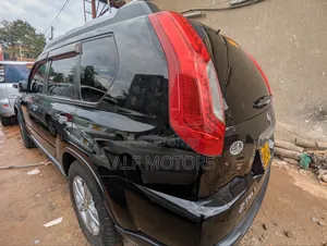 Nissan X-Trail 2010 Black