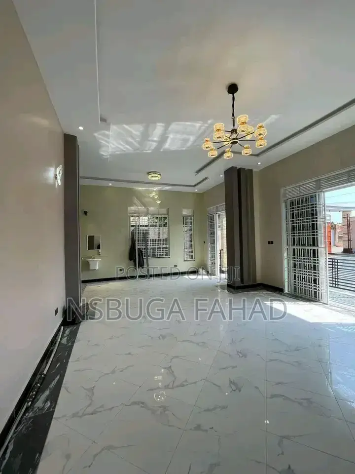3bdrm House in Standalone Kisaasi, Central Division for rent