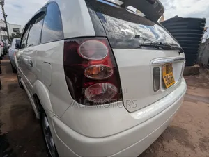 Toyota Nadia 2000 White