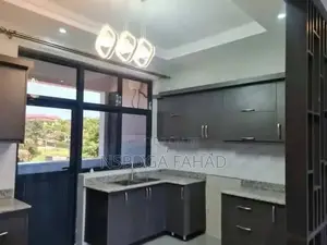2bdrm House in Kisaasi Bukoto Road, Central Division for rent