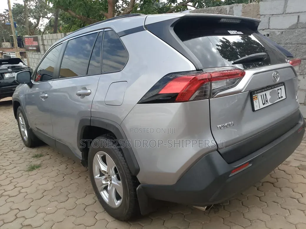 Toyota RAV4 2020 Silver