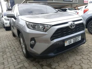Toyota RAV4 2020 Silver