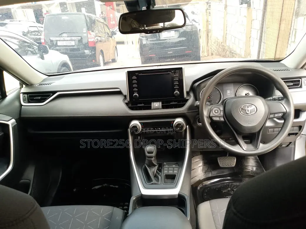 Toyota RAV4 2020 Silver