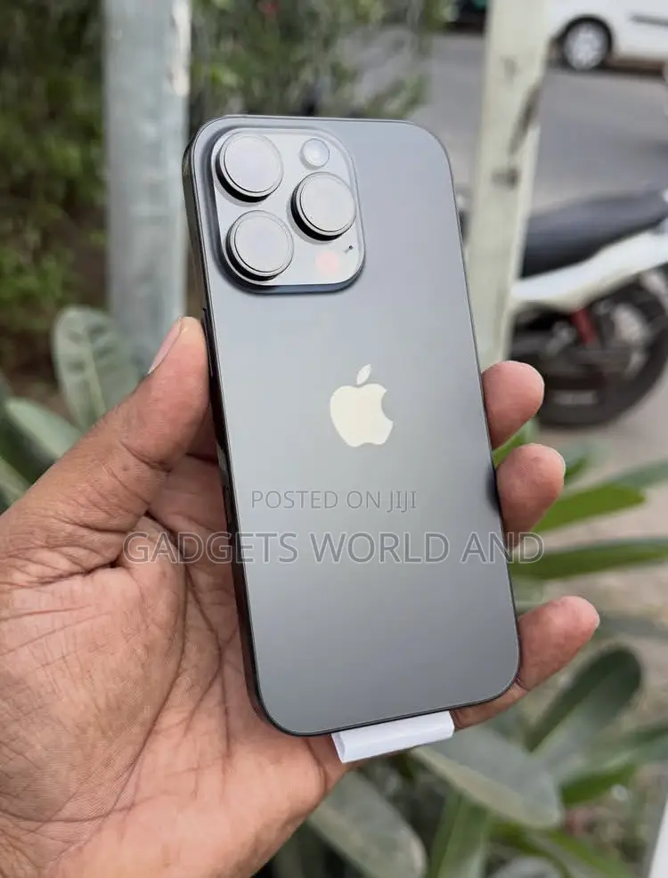 New Apple iPhone 16 Pro 256 GB Black