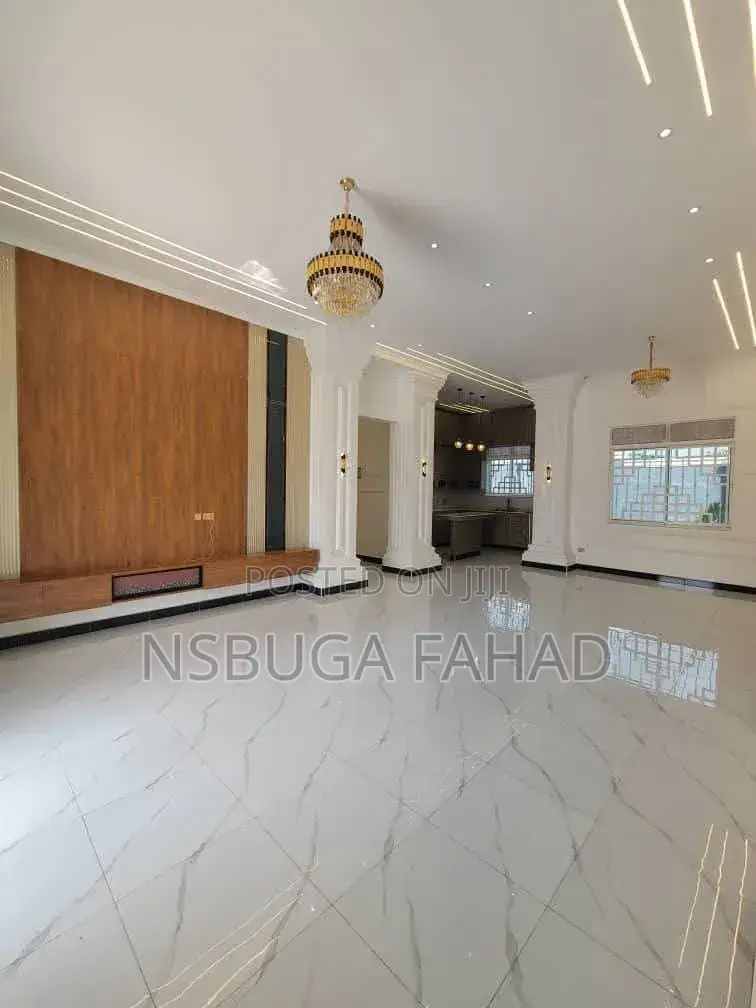 3bdrm Bungalow in Standalone Kisaasi, Central Division for rent