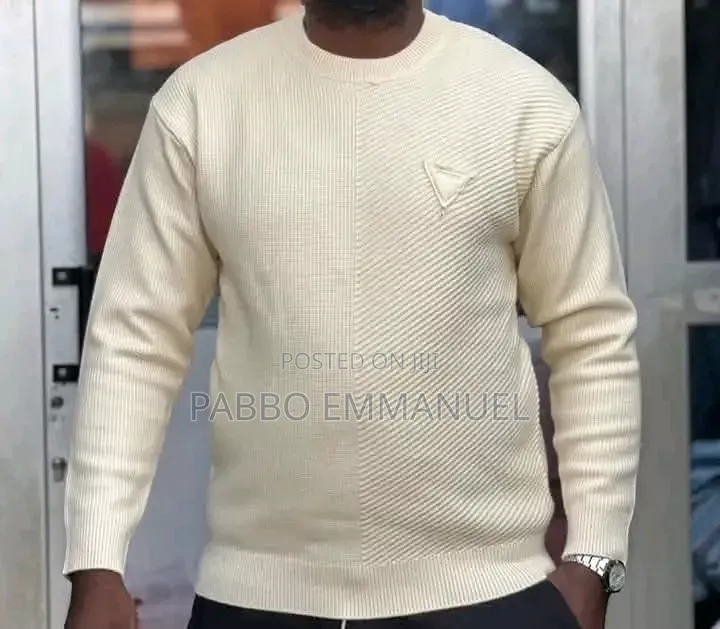 Round Neck Sweatshirts