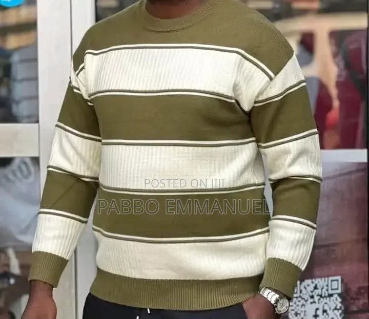 Round Neck Sweatshirts