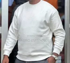 Round Neck Sweatshirts