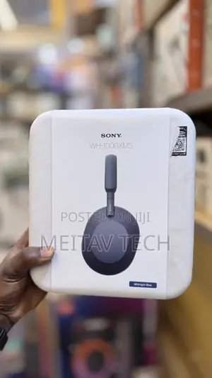 Sony WH1000 XM5 Headphones Brand New Midnight Blue