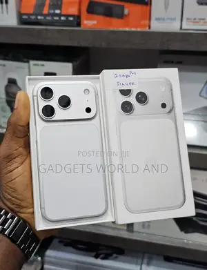 New Apple iPhone 17 Pro 256 GB Silver