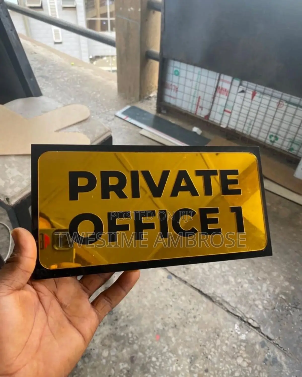 3D Sign Posts