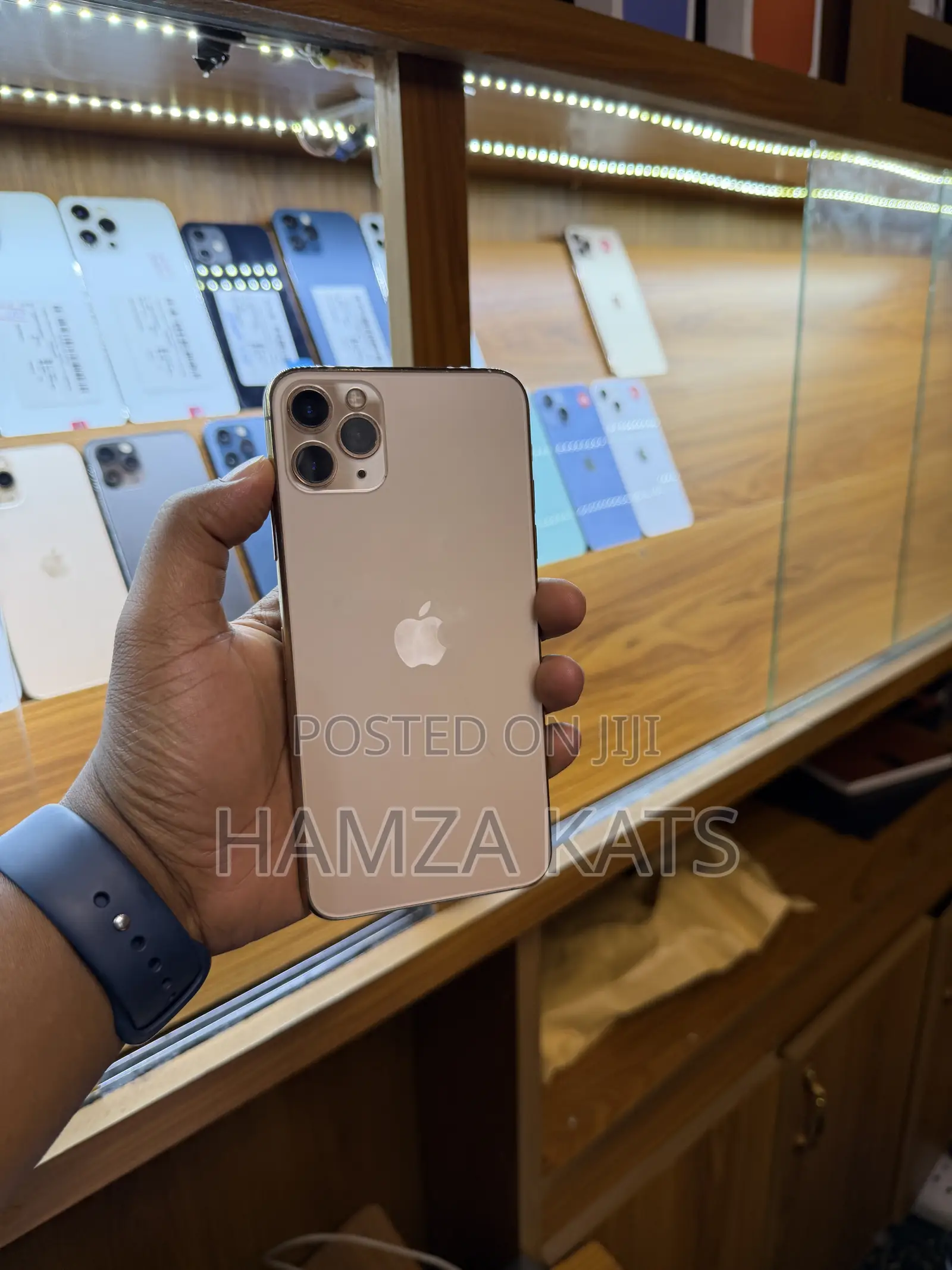 Apple iPhone 11 Pro Max 64 GB Gold