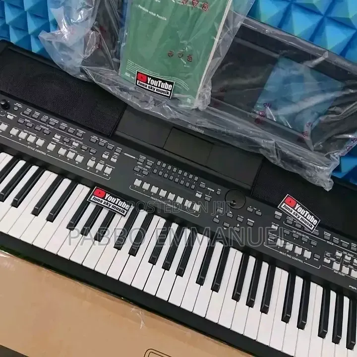 Yamaha 61 Key Musical Keyboard
