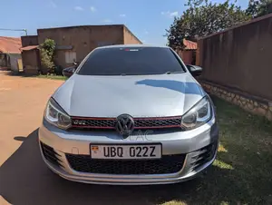 Volkswagen Golf 2.5L 4-Door w/ Convenience 2013 Silver