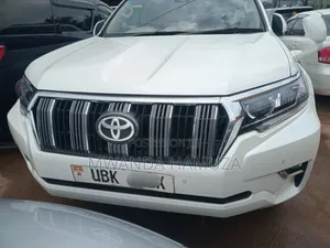 Toyota Land Cruiser Prado 2017 White