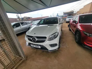 Mercedes-Benz GLE-Class 2019 White