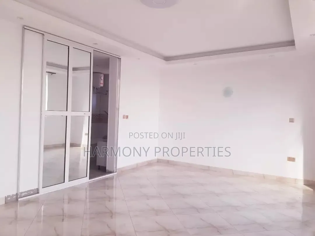 3bdrm Apartment in Konge Lukuli, Central Division for rent