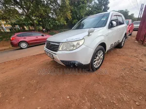 Subaru Forester 2010 White