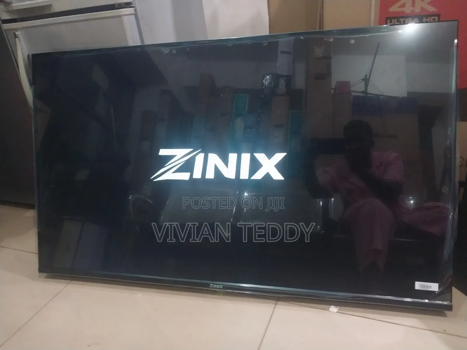 50" Zinix Smart TV
