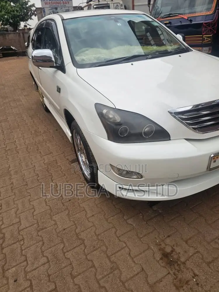 Toyota Harrier 2.4 4WD 2006 White