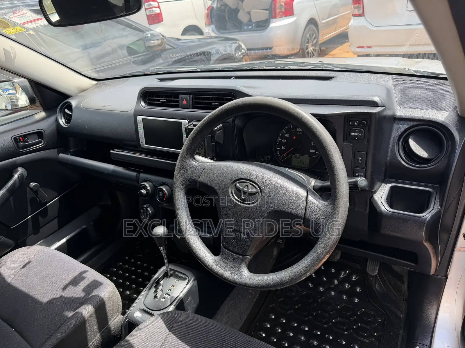 Toyota Succeed SV Premium 2016 Silver