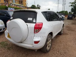 Toyota RAV4 2.4 2008 White