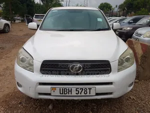 Toyota RAV4 2.4 2008 White