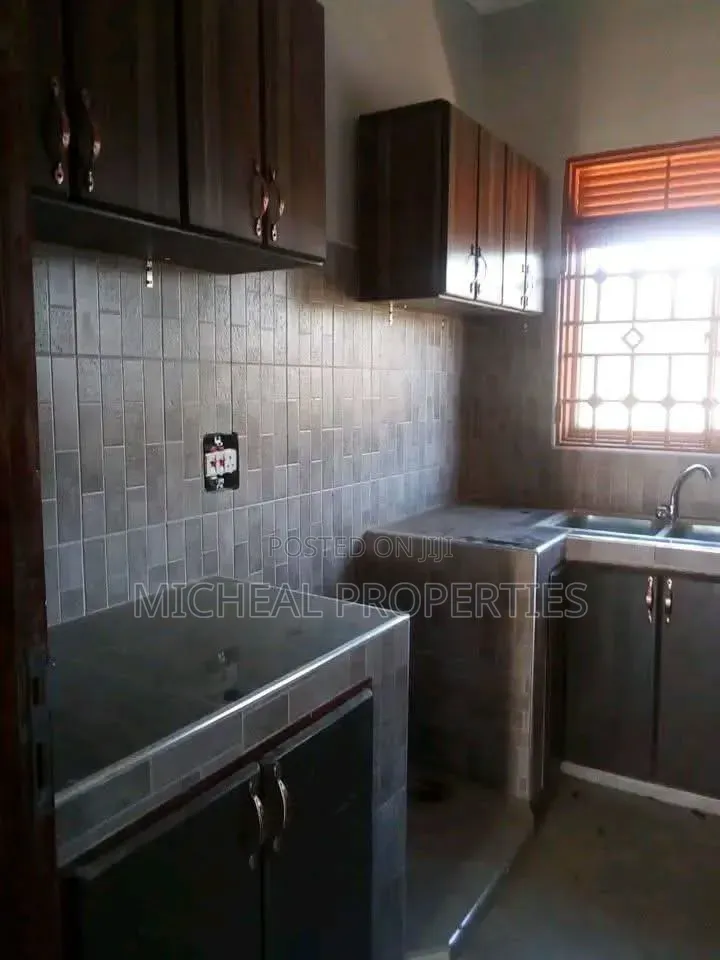 3bdrm House in Lutete, Wakiso / Wakiso for rent