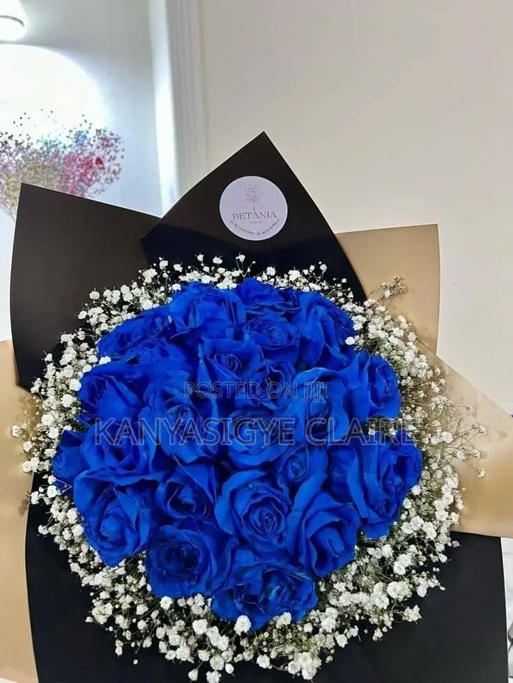 Blue Fresh Roses for Birthday