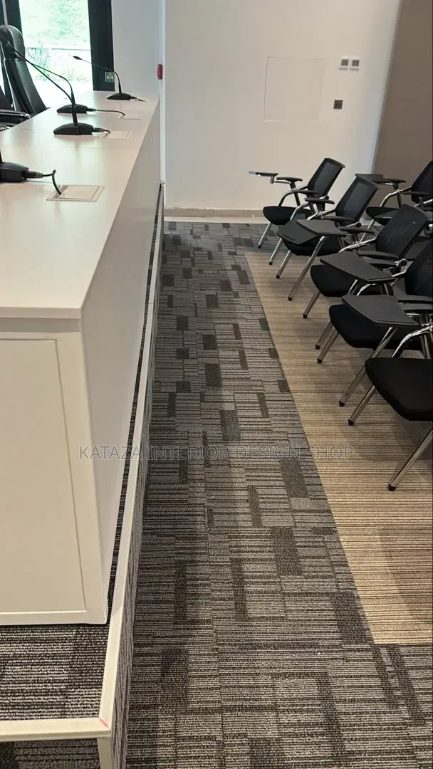 English Conference Wollen Tile Carpet