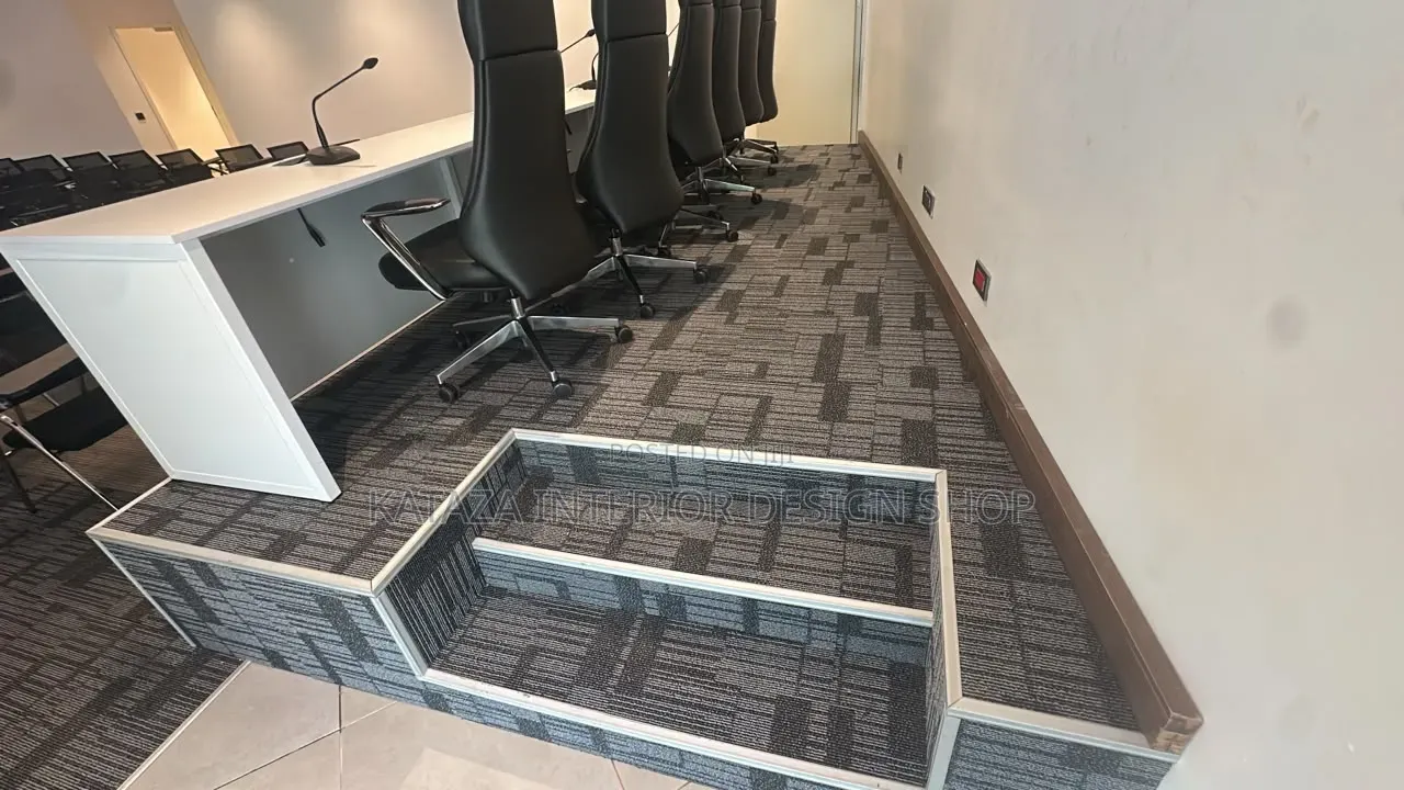 English Conference Wollen Tile Carpet