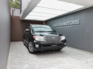 Toyota Land Cruiser 4.6 V8 ZX 2013 Black