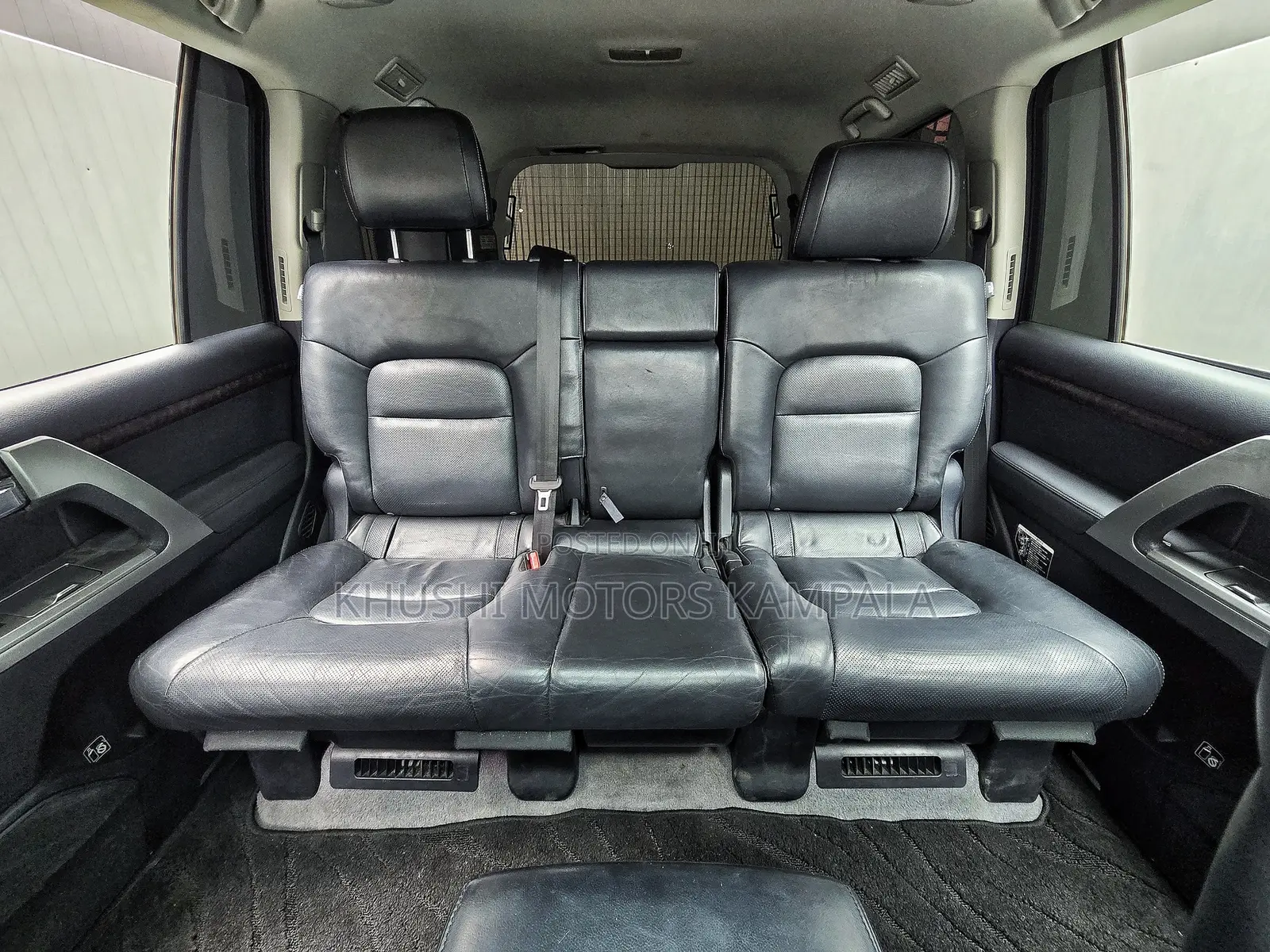 Toyota Land Cruiser 4.6 V8 ZX 2013 Black