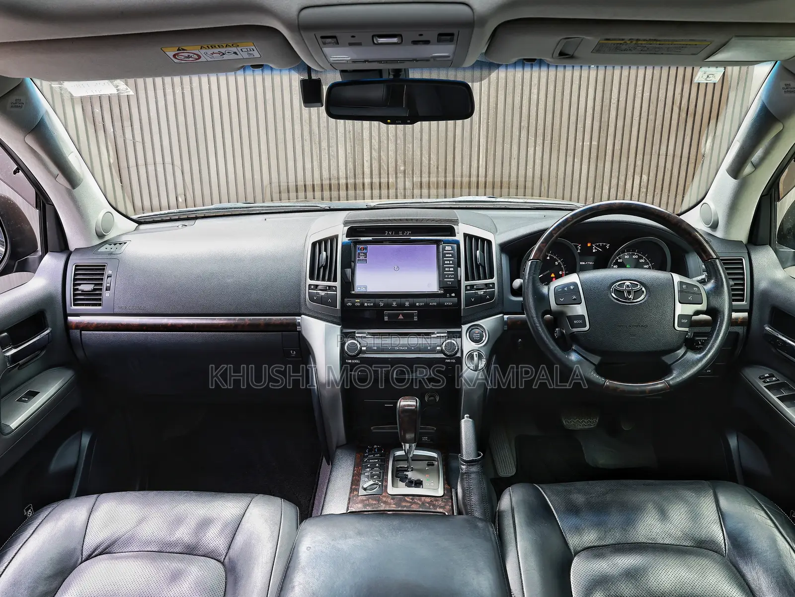 Toyota Land Cruiser 4.6 V8 ZX 2013 Black