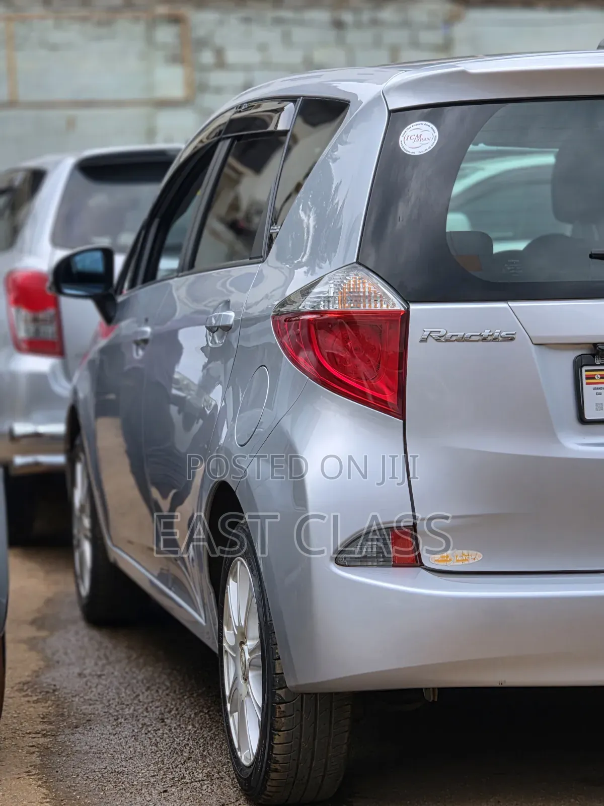 Toyota Ractis 2012 Silver