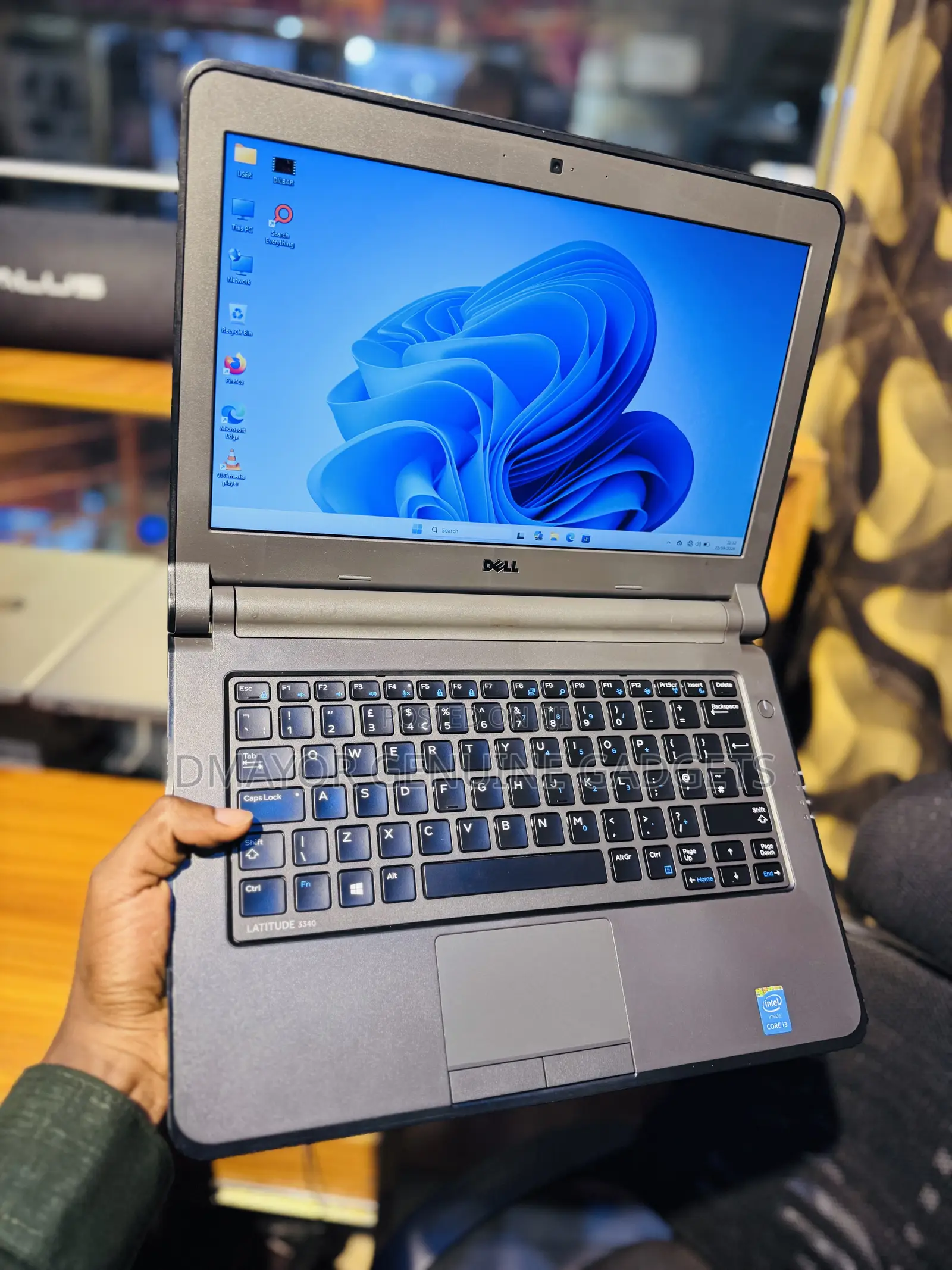 Laptop Dell Latitude 13 3340 8GB Intel Core i3 SSD 256GB