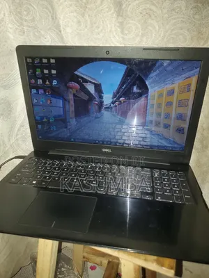 Laptop Dell Inspiron 15 5570 4GB Intel Core i3 SSD 128GB