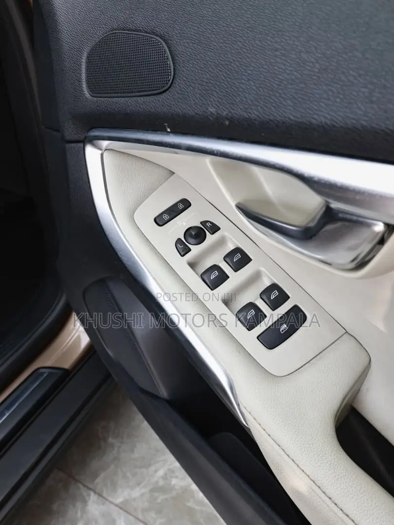 Volvo V40 2014 Brown