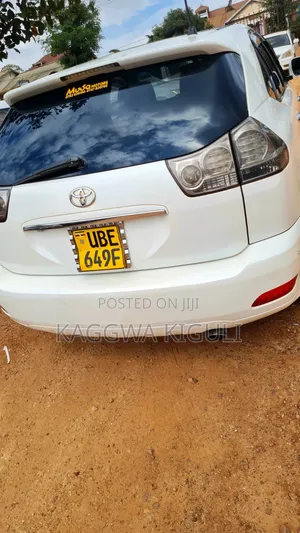 Toyota Harrier 2.4 2006 White