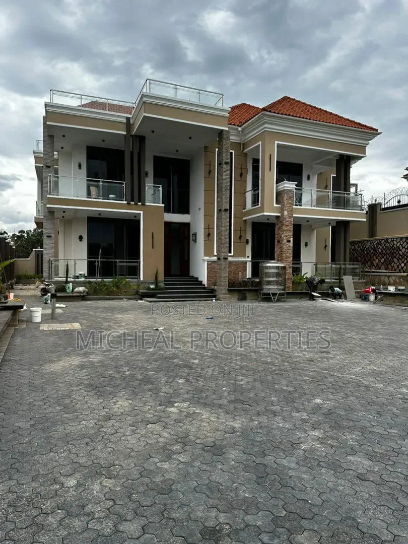 6bdrm House in Kira Town At 1.3B, Wakiso / Wakiso for sale