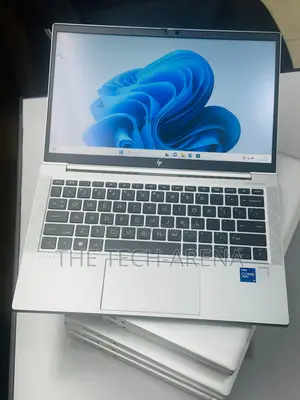 New Laptop HP EliteBook 830 G8 16GB Intel Core i7 SSD 256GB