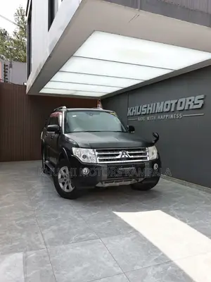 Mitsubishi Pajero 2012 Black