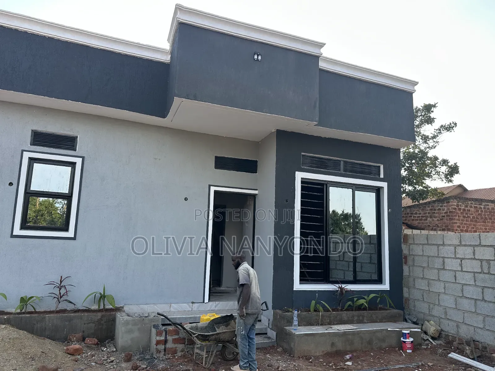 1bdrm House in Edgar Road, Central Division for rent