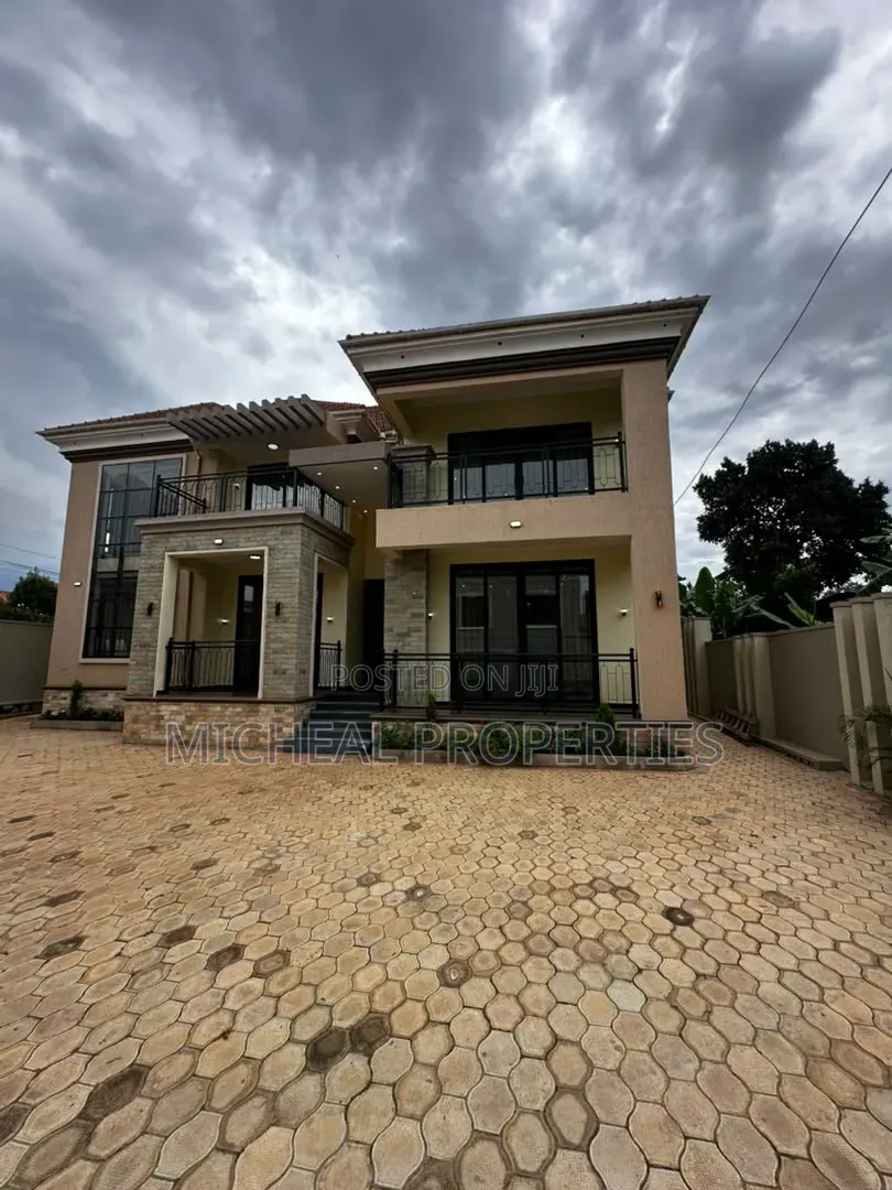 6bdrm House in Kira Town At 950M, Wakiso / Wakiso for sale