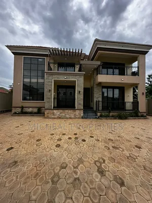 6bdrm House in Kira Town At 950M, Wakiso / Wakiso for sale