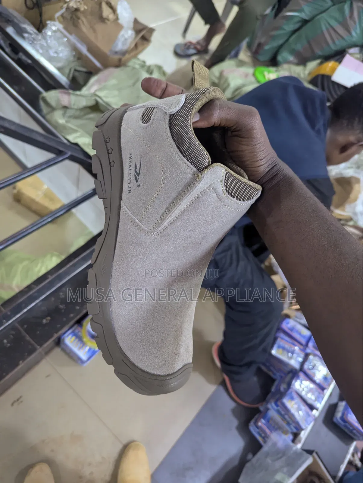 Lugged Rubber Outsole Safety Boots