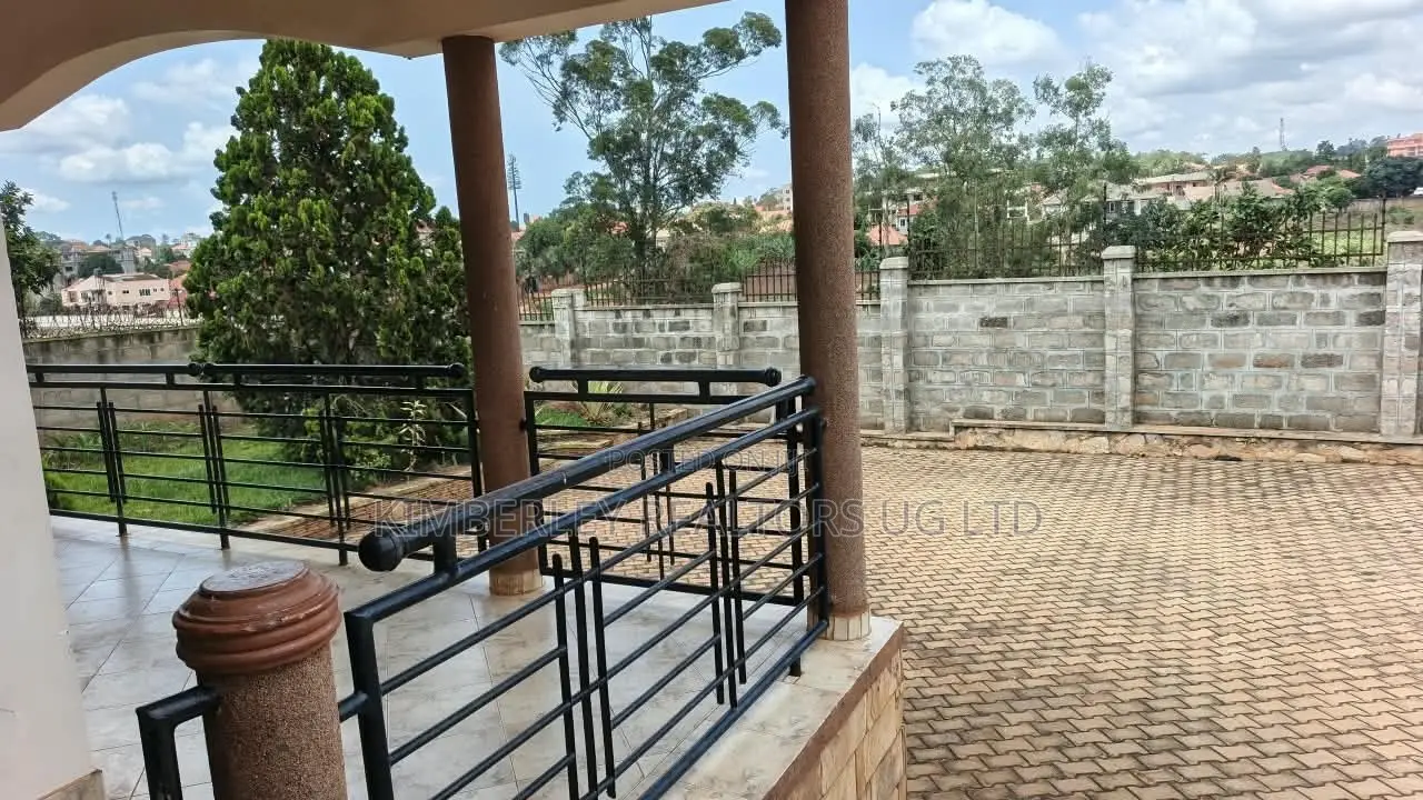 4bdrm House in Division A for sale
