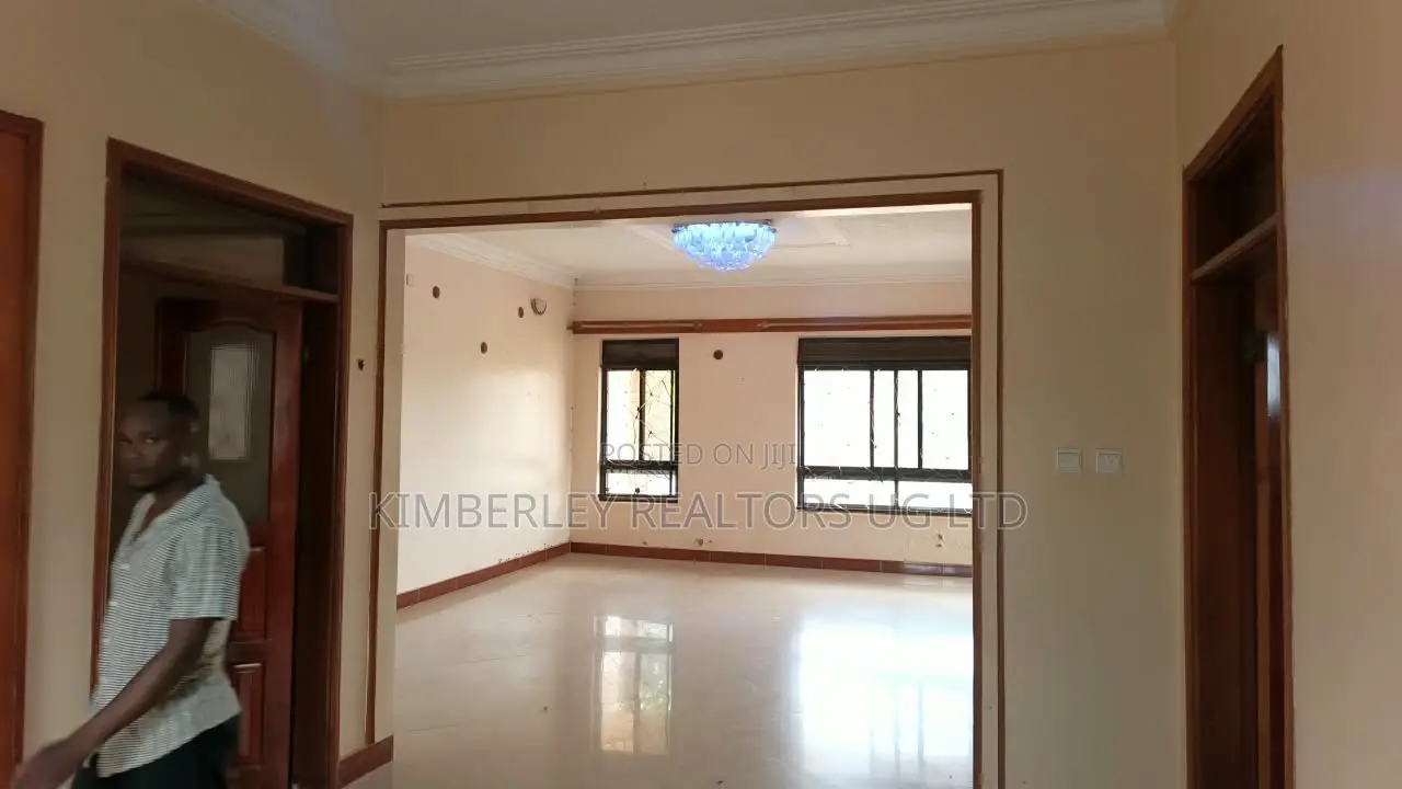 4bdrm House in Division A for sale